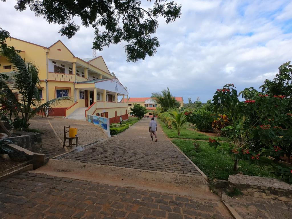 Centre Lucien Botovasoa Madaonsort