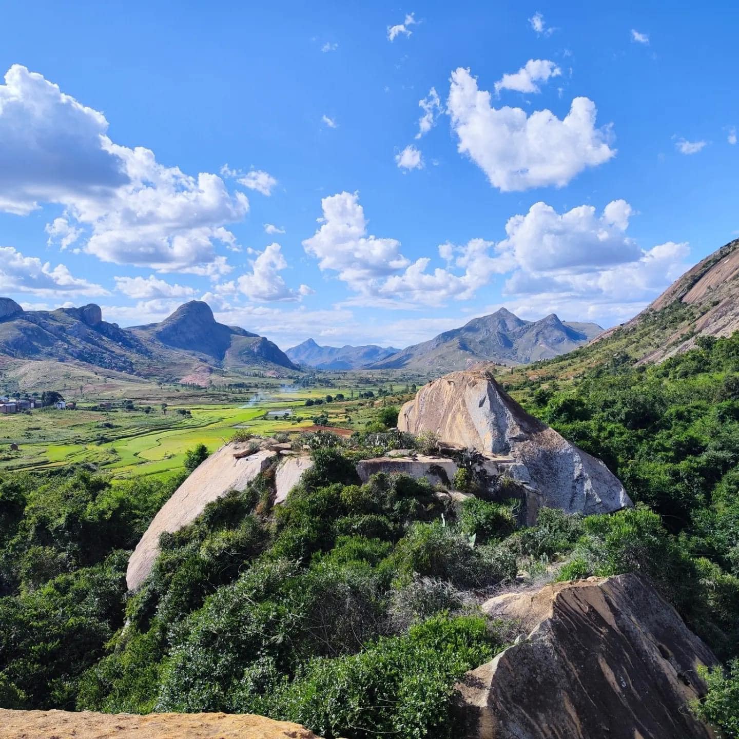 Circuits vers le parc national ISALO organisé par Madagascar Travel Tips