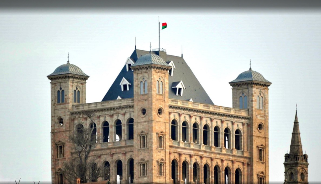Rova : le palais de la reine à ANTANANARIVO – Madaonsort